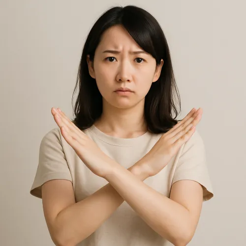 それはダメと伝える女性