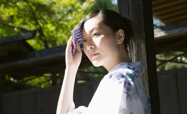 夏の強い日差し